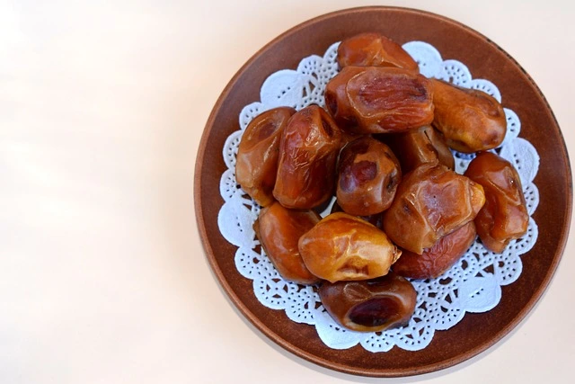 dates benefits for skin are numerous